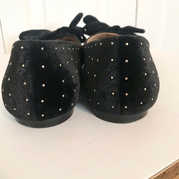 Gently Worn Loft Black Velvet Bow Studded Flats Size 6.5 - Picture 6 of 9